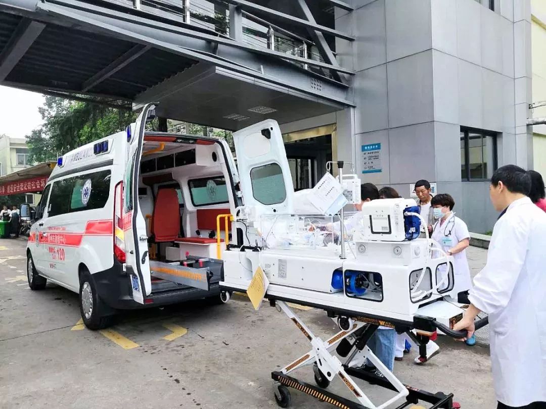 定州市长短途救护车转院